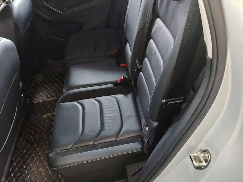 Volkswagen Tiguan L — миниатюра 17
