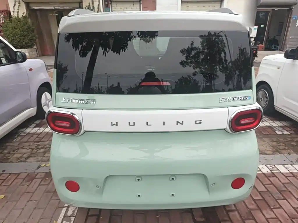 Wuling MINIEV — миниатюра 6