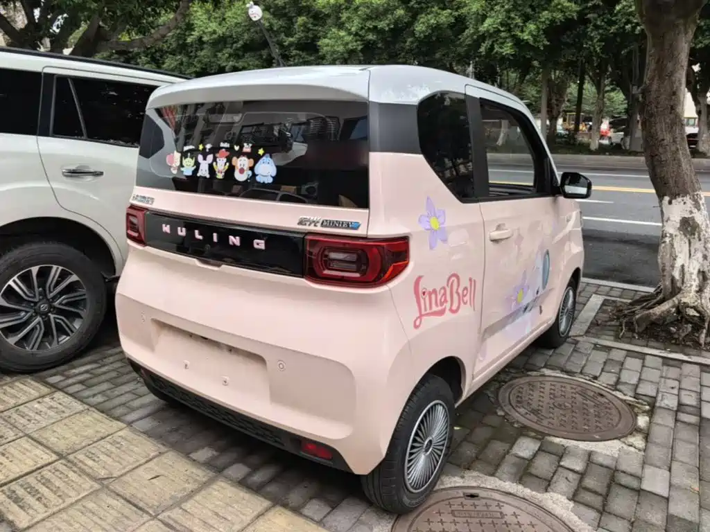 Wuling MINIEV — миниатюра 7
