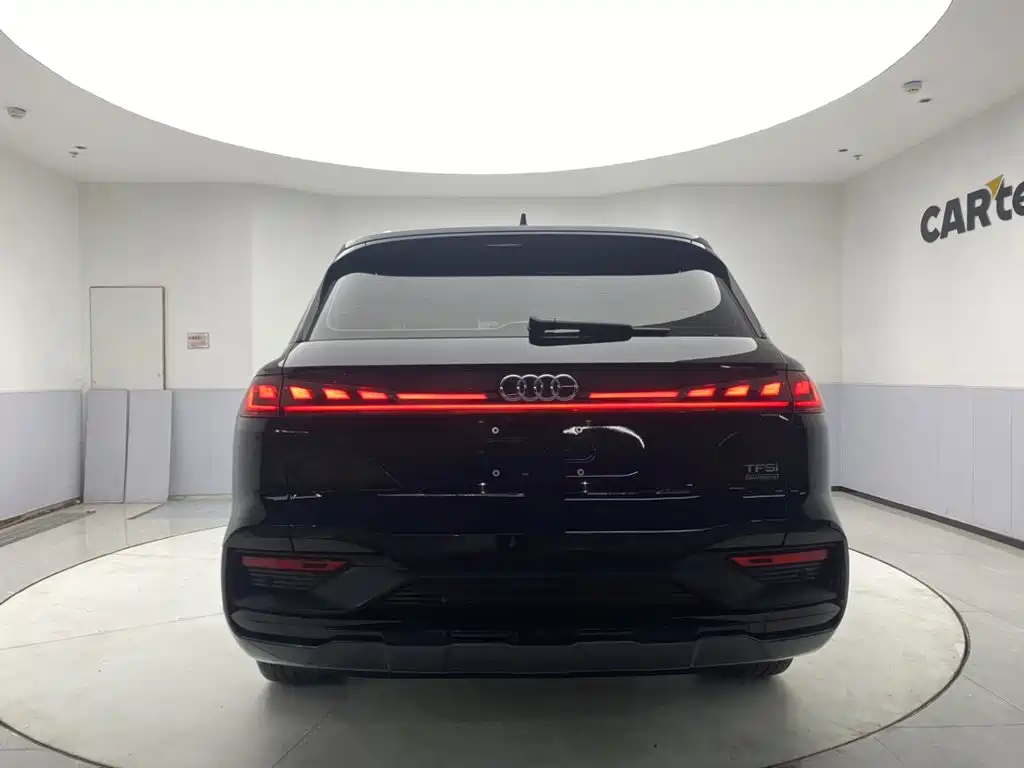 Audi Q6 — миниатюра 6