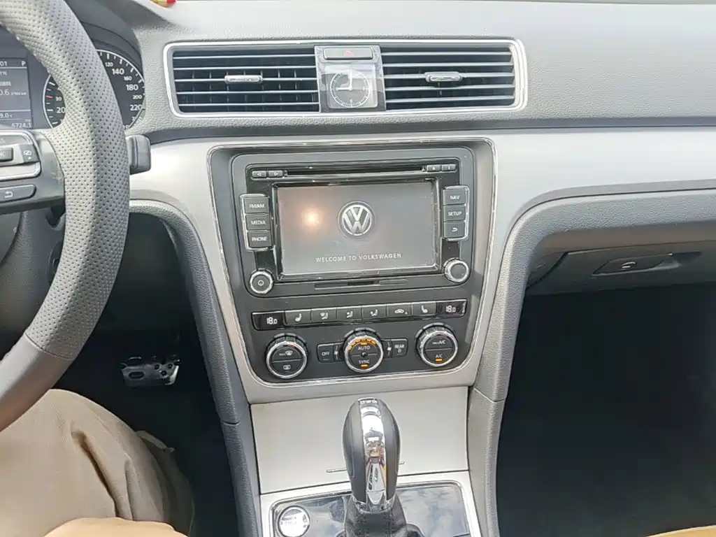 Volkswagen Passat — миниатюра 13
