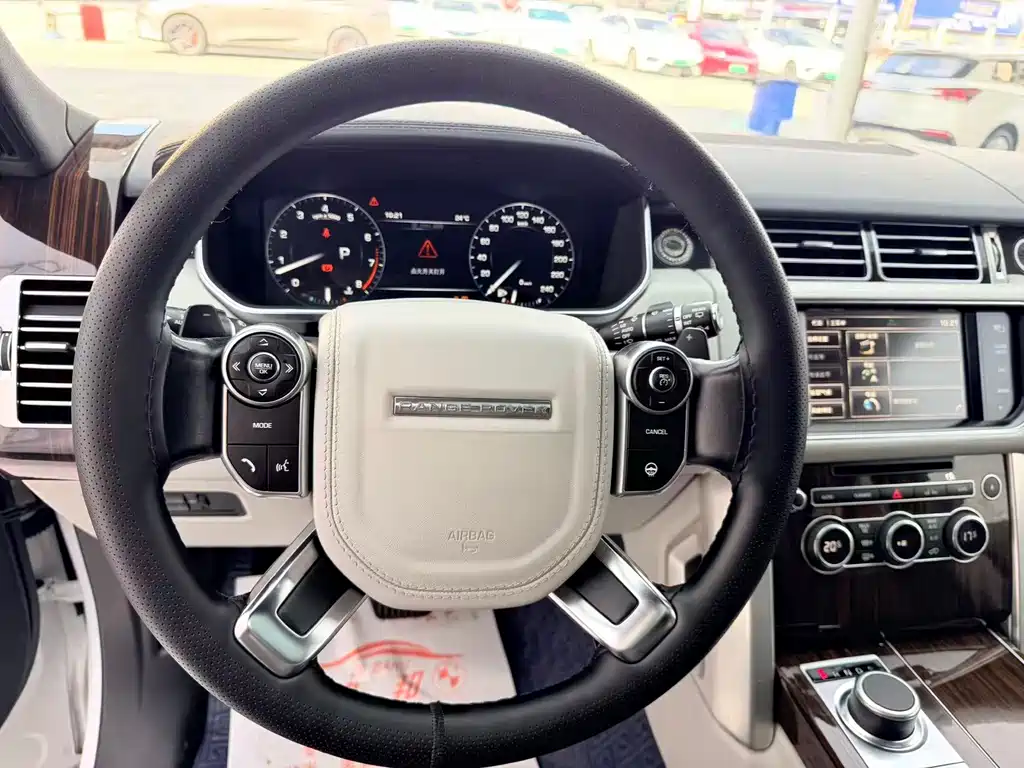 Land Rover Range Rover — миниатюра 6
