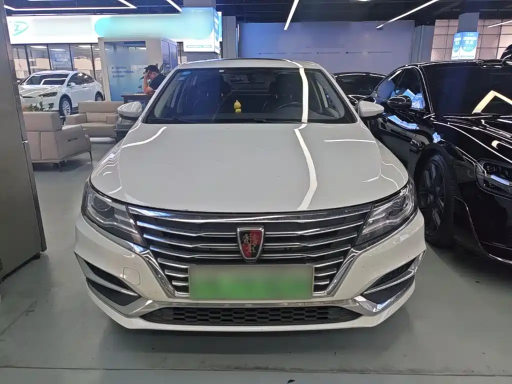 Roewe i6 New Energy — миниатюра 3