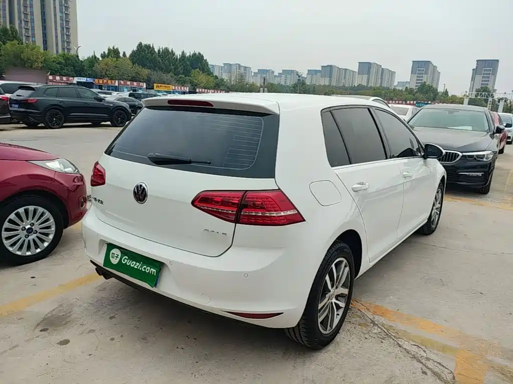 Volkswagen Golf — миниатюра 7