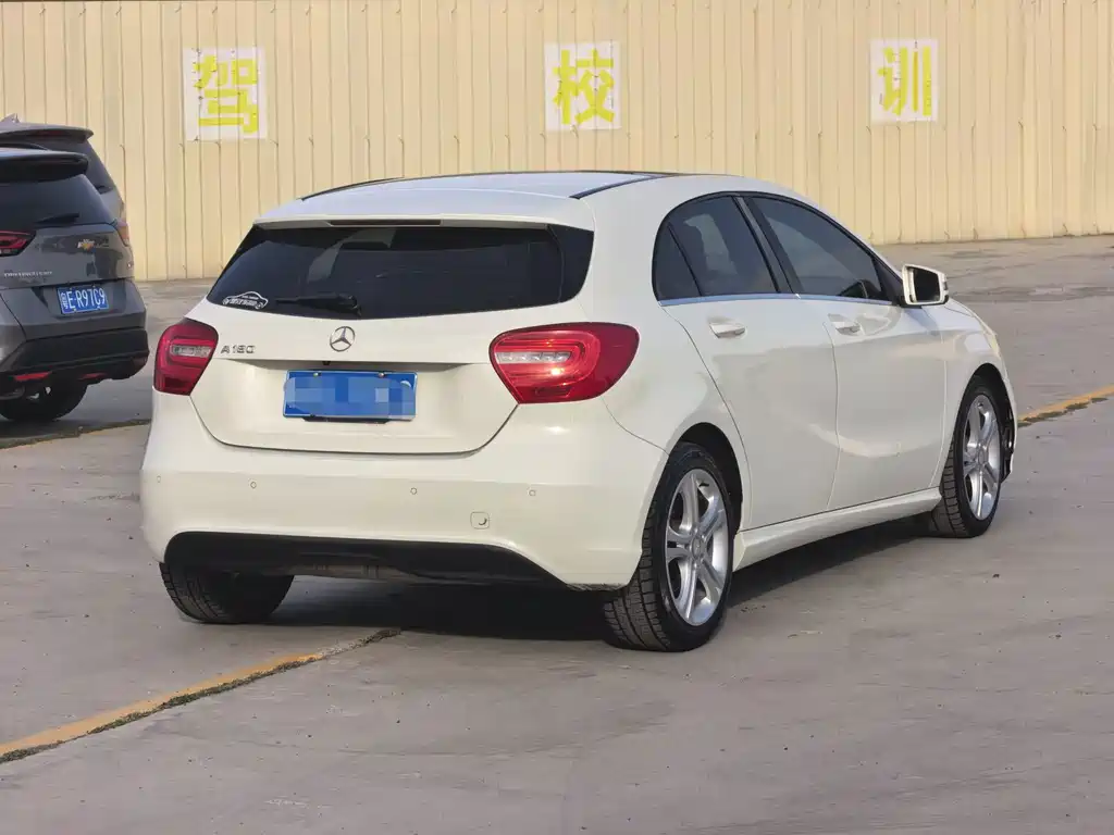 Mercedes-Benz A-Class (Import) — миниатюра 9