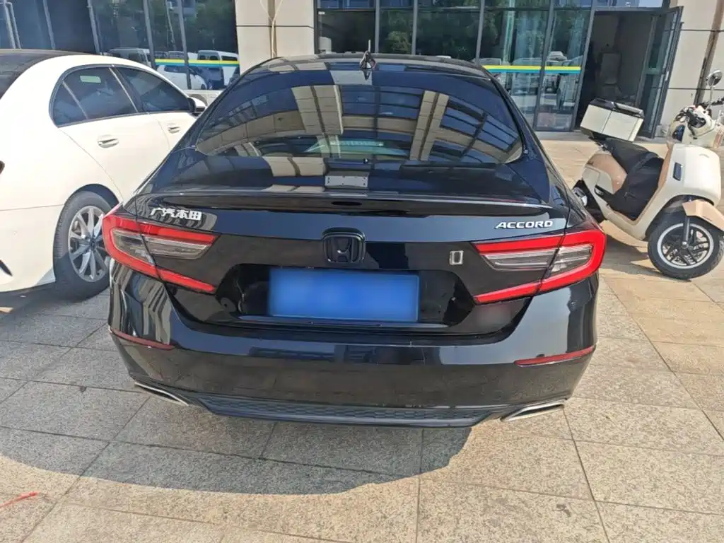 Honda Accord — миниатюра 6