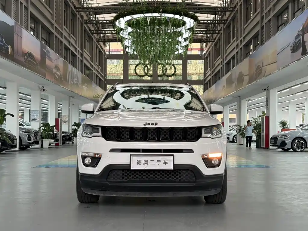 Jeep Compass — миниатюра 3