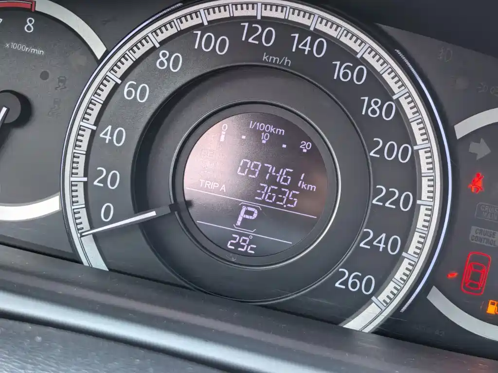 Honda Accord — миниатюра 8
