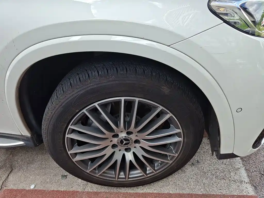 Mercedes-Benz GLC — миниатюра 8