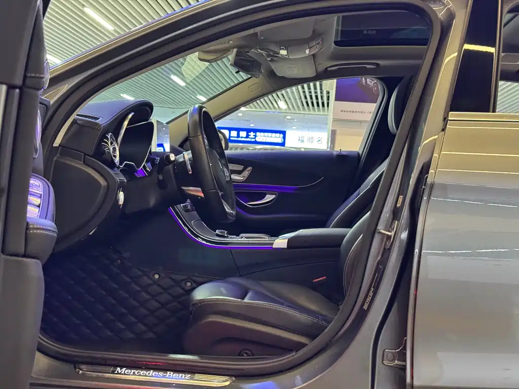 Mercedes-Benz C-Class — миниатюра 13