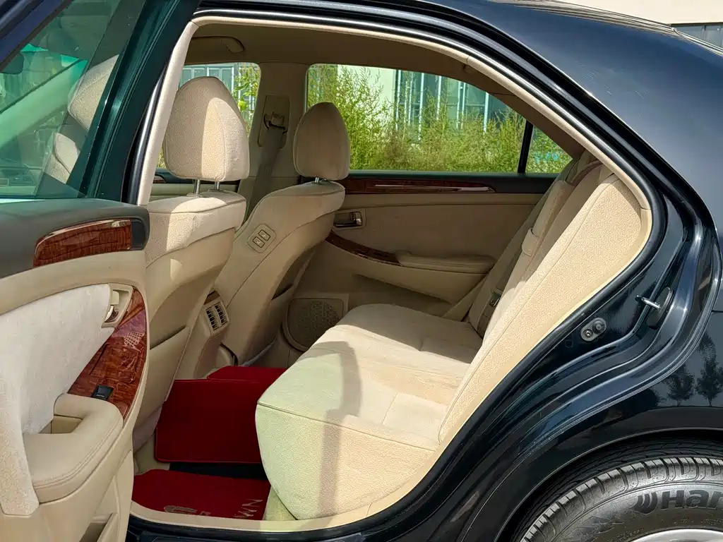 Toyota Crown 2005 2.5L Royal