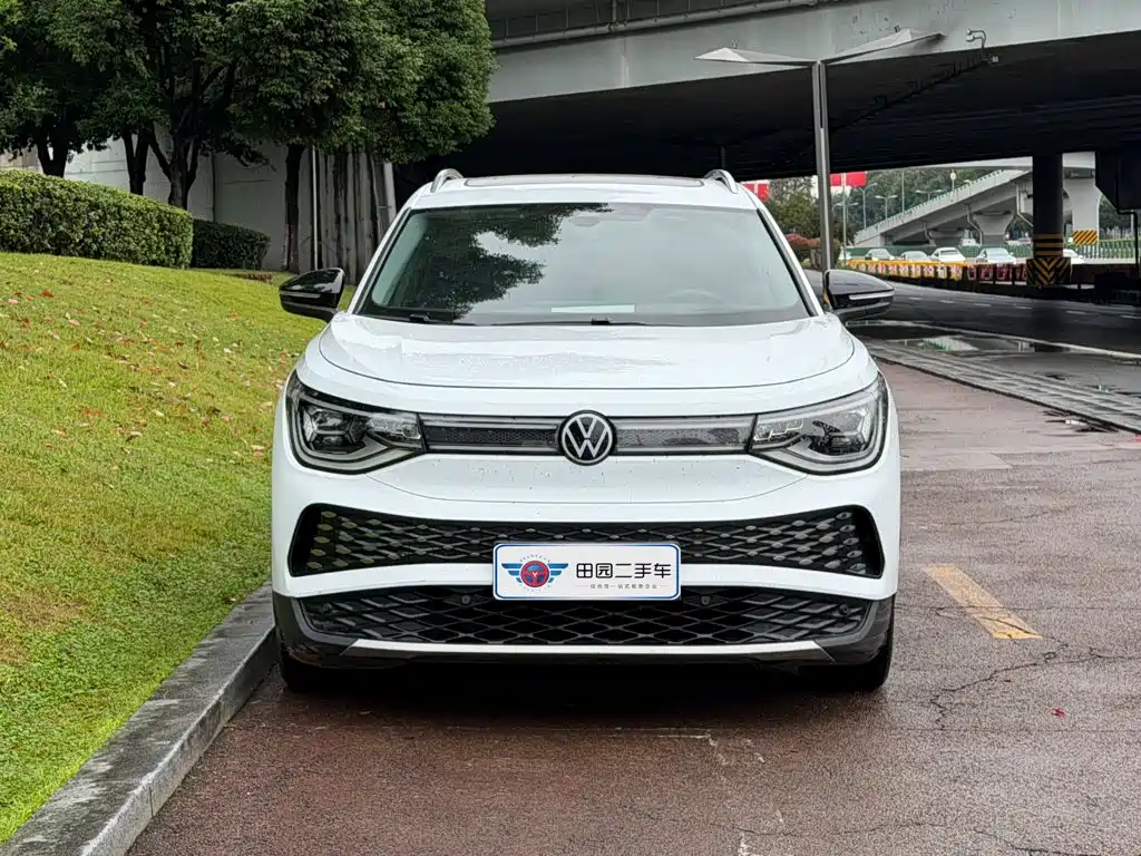 Volkswagen ID.6 Crozz — миниатюра 2