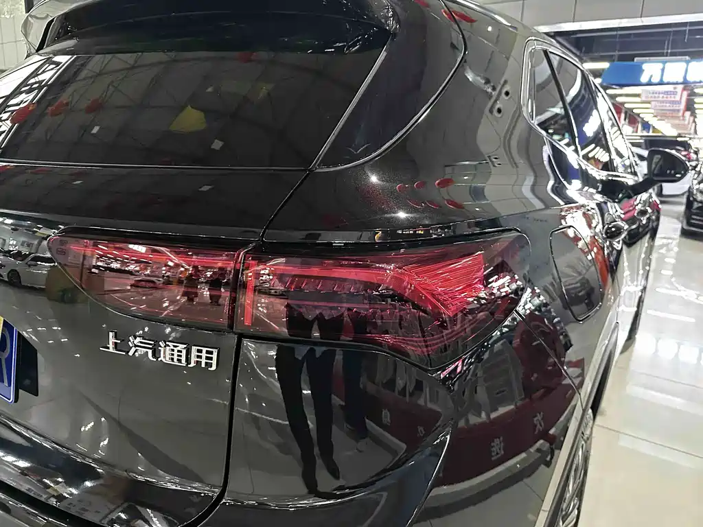 Buick Envision S — миниатюра 17