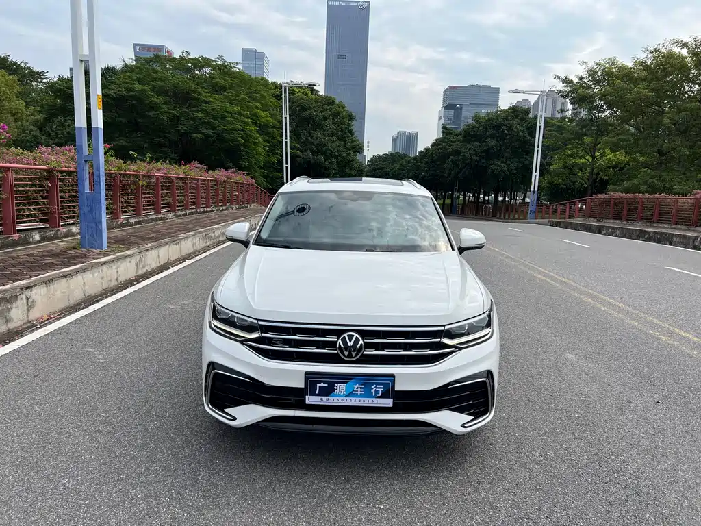 Volkswagen Tiguan X X 2022 330TSI