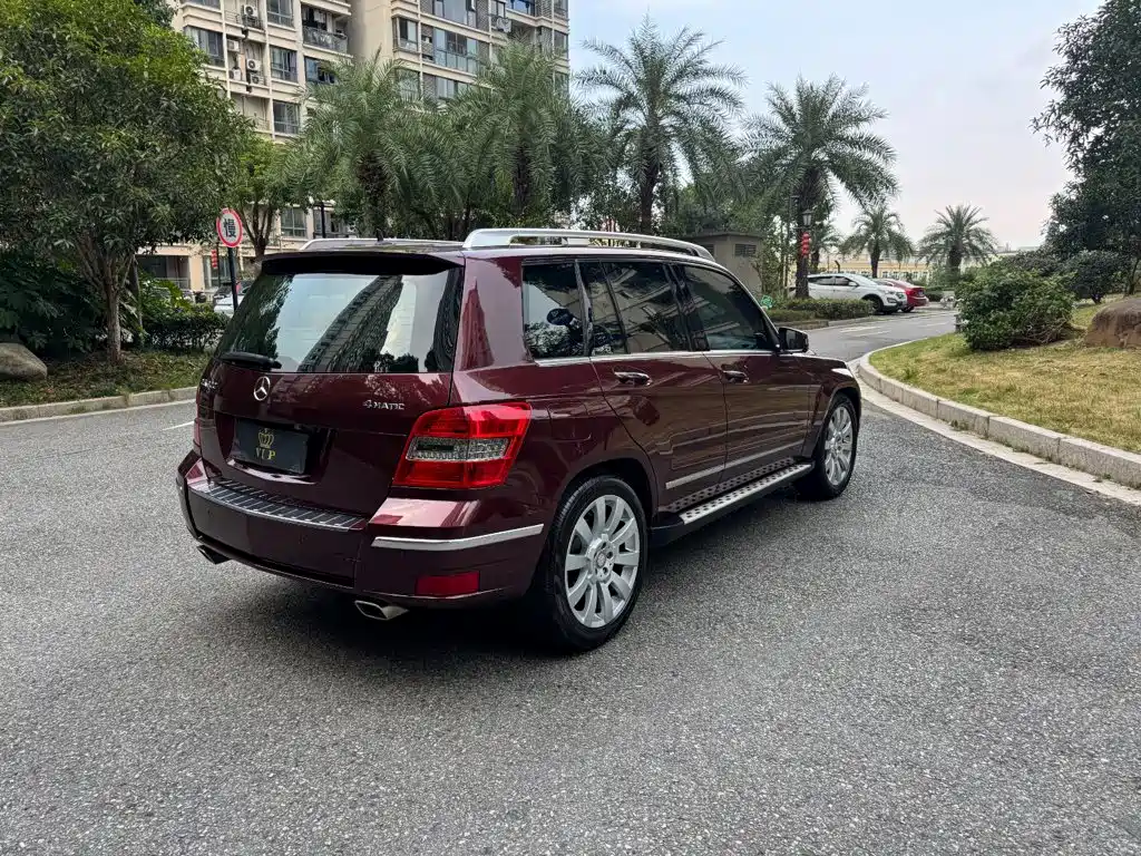 Mercedes-Benz GLK-Class (Import) — миниатюра 6