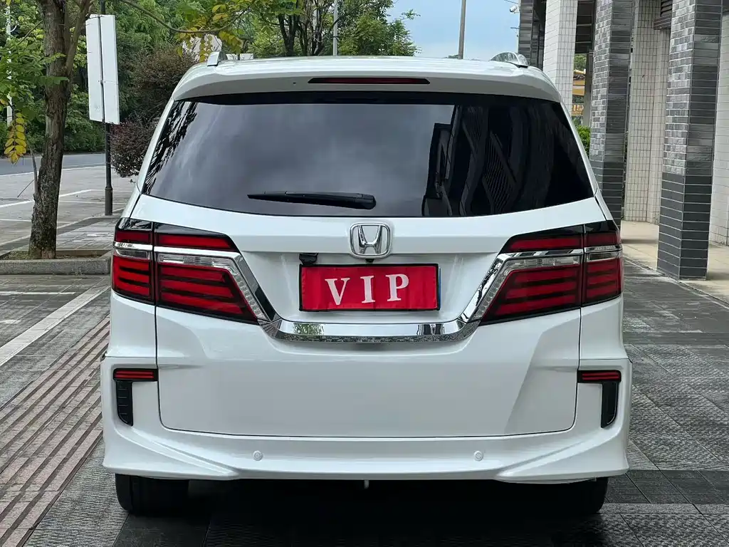 Honda Elysion — миниатюра 4