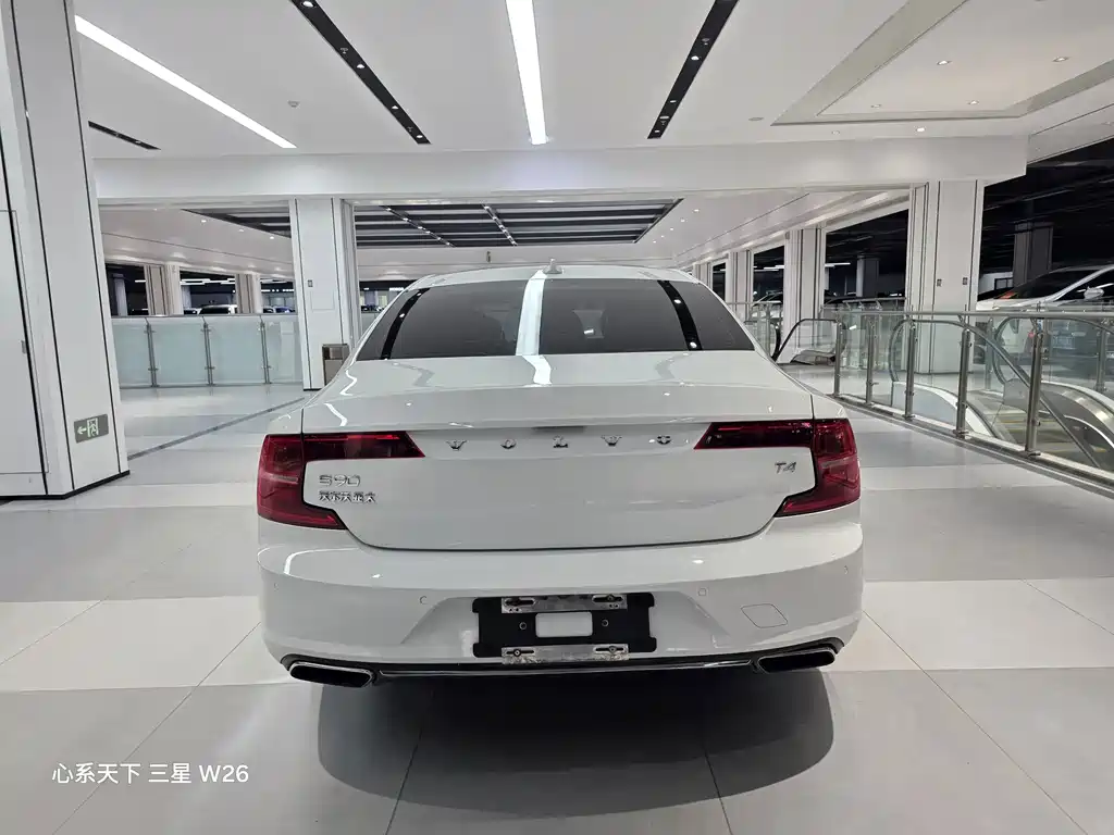 Volvo S90 — миниатюра 17