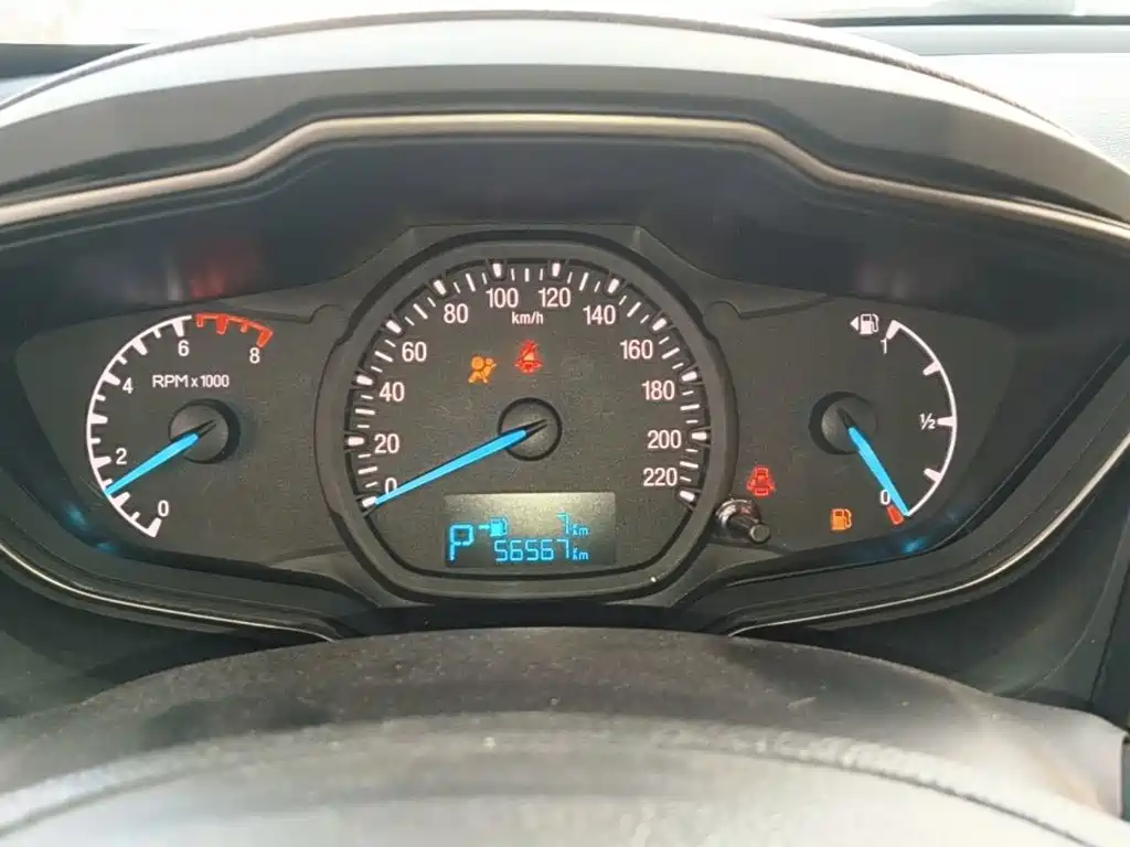 Ford Escort — миниатюра 12