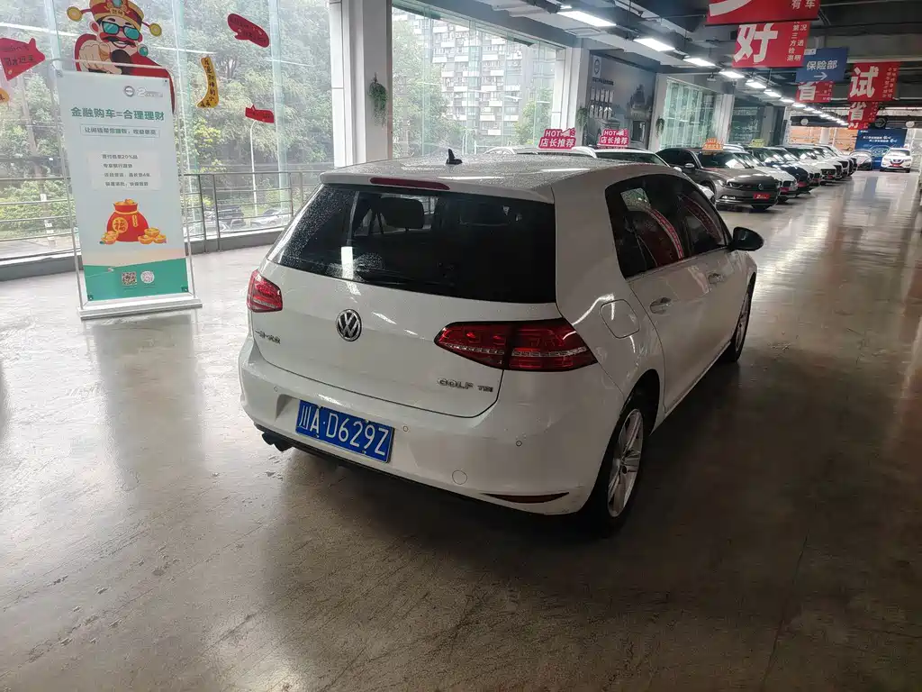 Volkswagen Golf — миниатюра 11