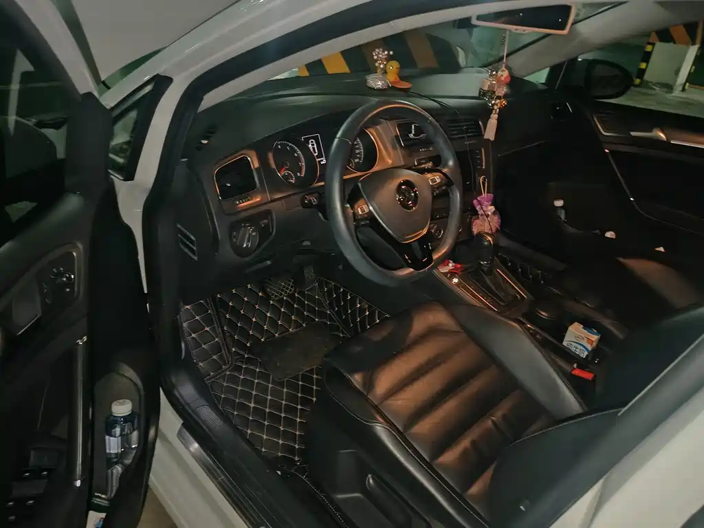 Volkswagen Golf — миниатюра 5