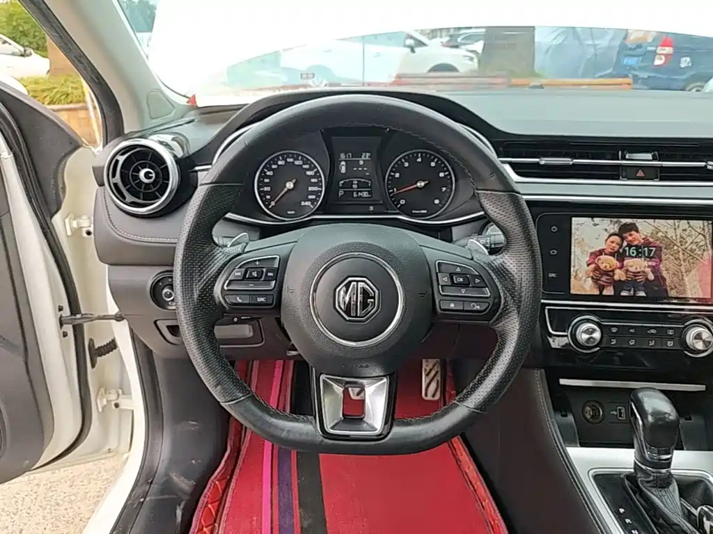 MG MG6 — миниатюра 11