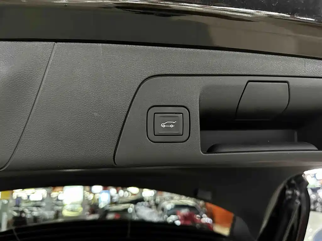 Buick Envision S — миниатюра 12