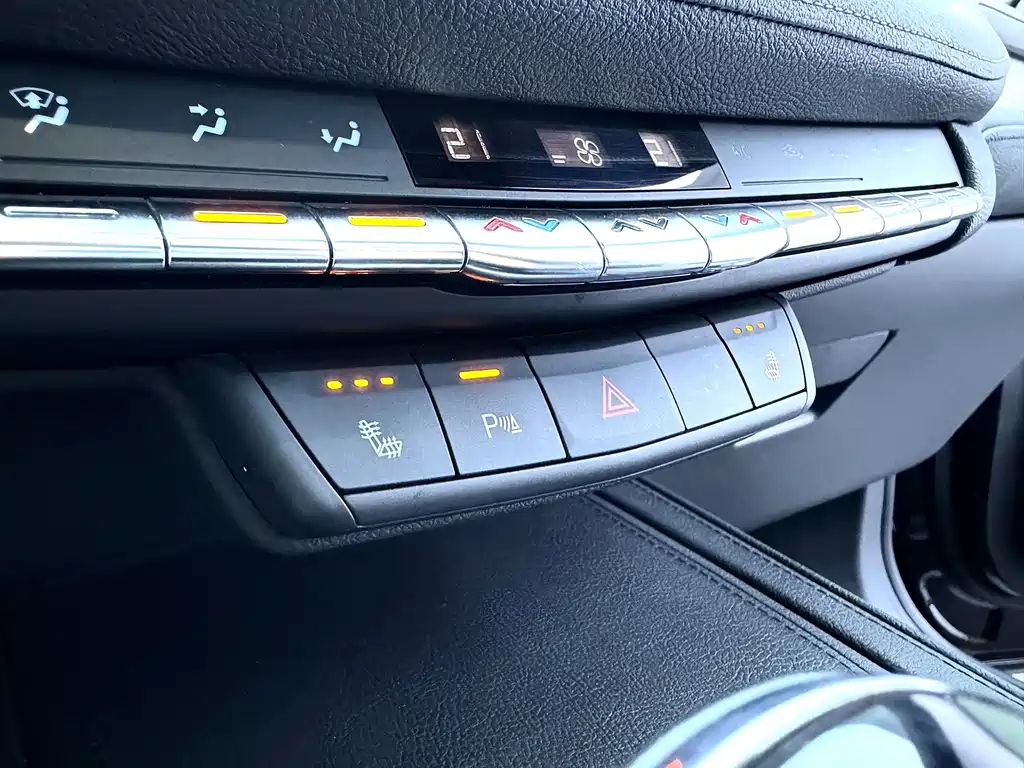 Cadillac XT4 — миниатюра 24