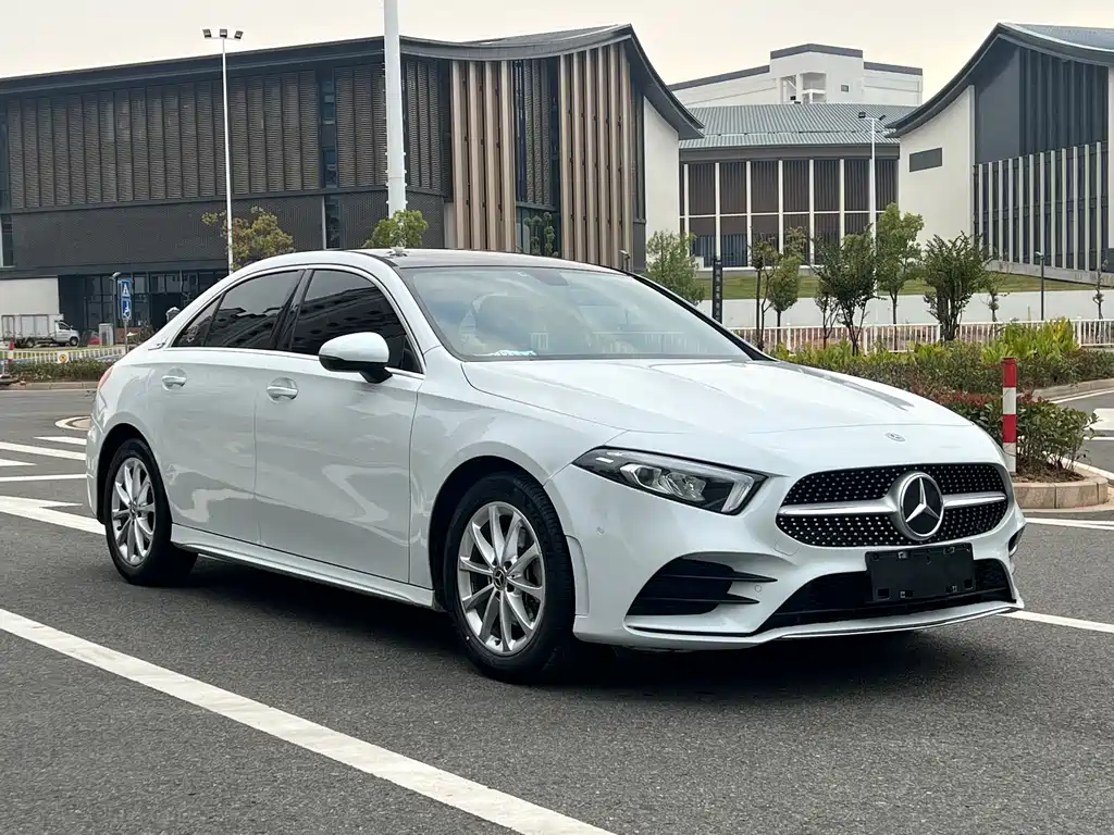 MERCEDES-BENZ A CLASS