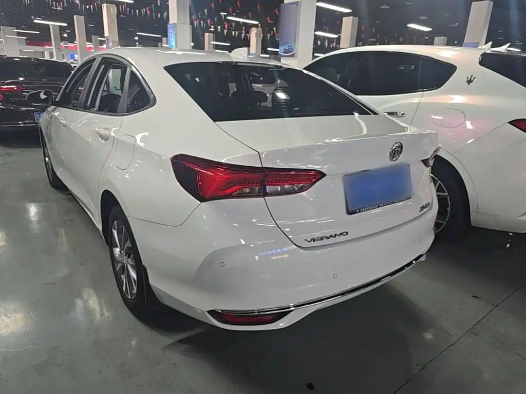 Buick Verano — миниатюра 5