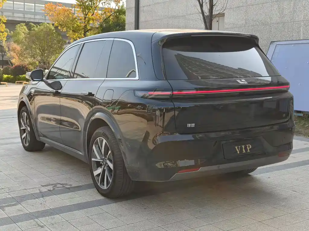 Li Auto IDEAL L8