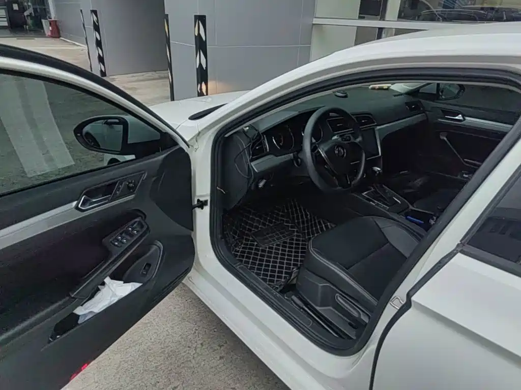 Volkswagen Lamando — миниатюра 16