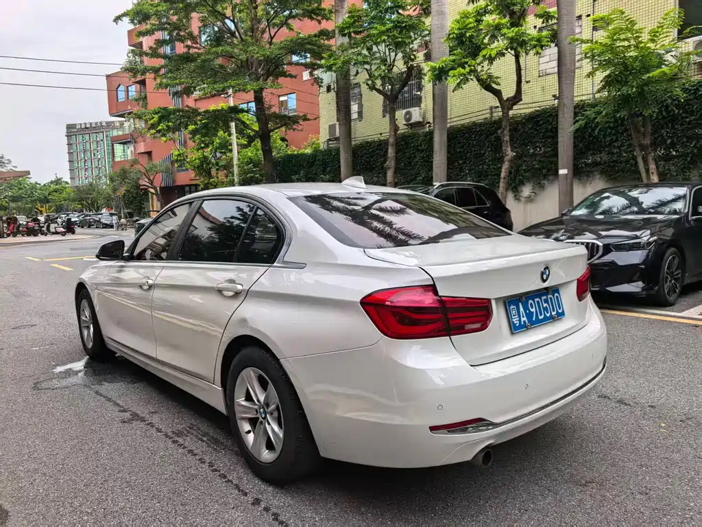 BMW 3 Series — миниатюра 6