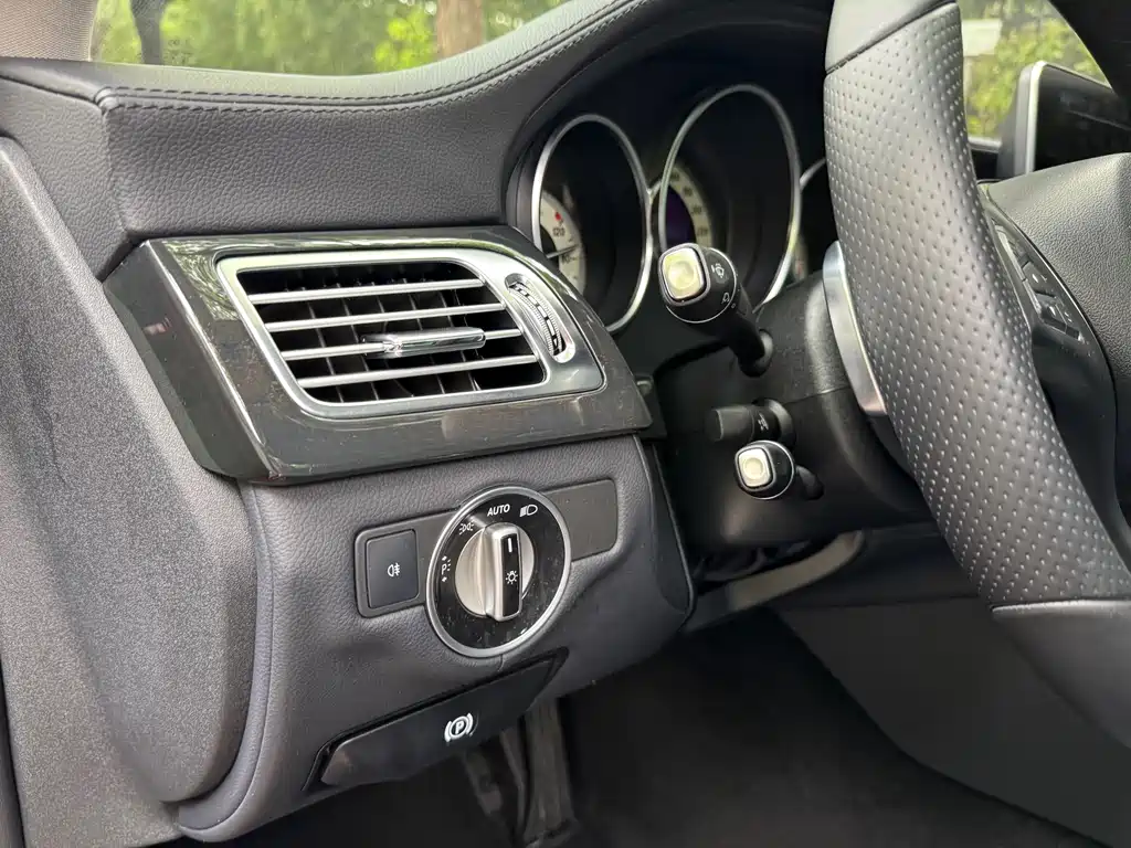 Mercedes-Benz CLS 2015 CLS 320
