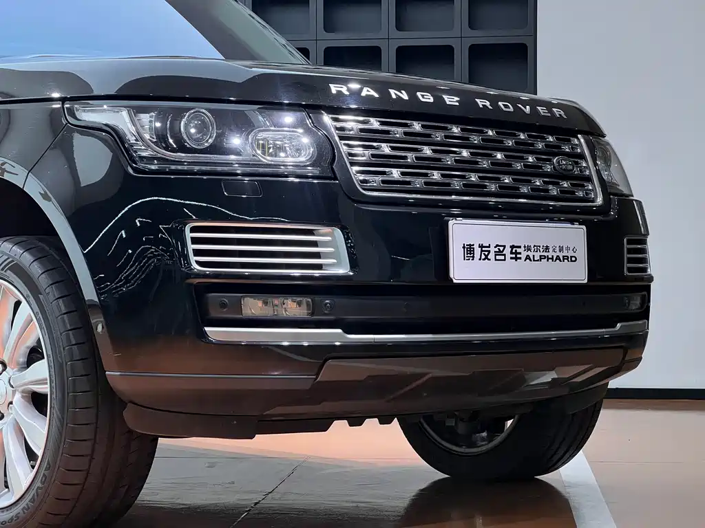 Land Rover Range Rover — миниатюра 4