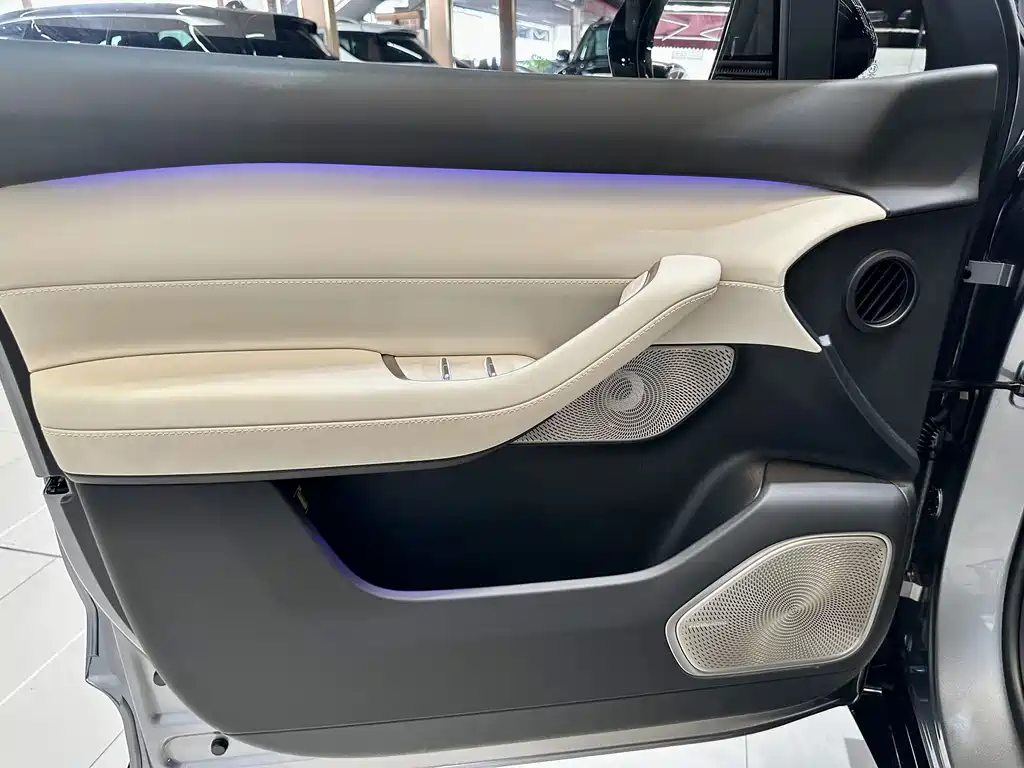 NIO ES6 — миниатюра 16