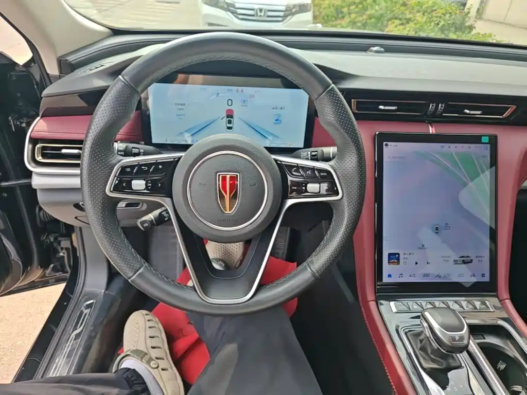 Hongqi Hongqi H5 — миниатюра 11
