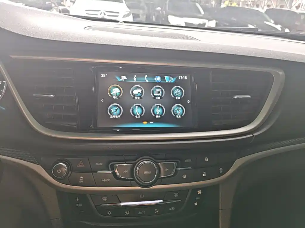Buick Excelle — миниатюра 13