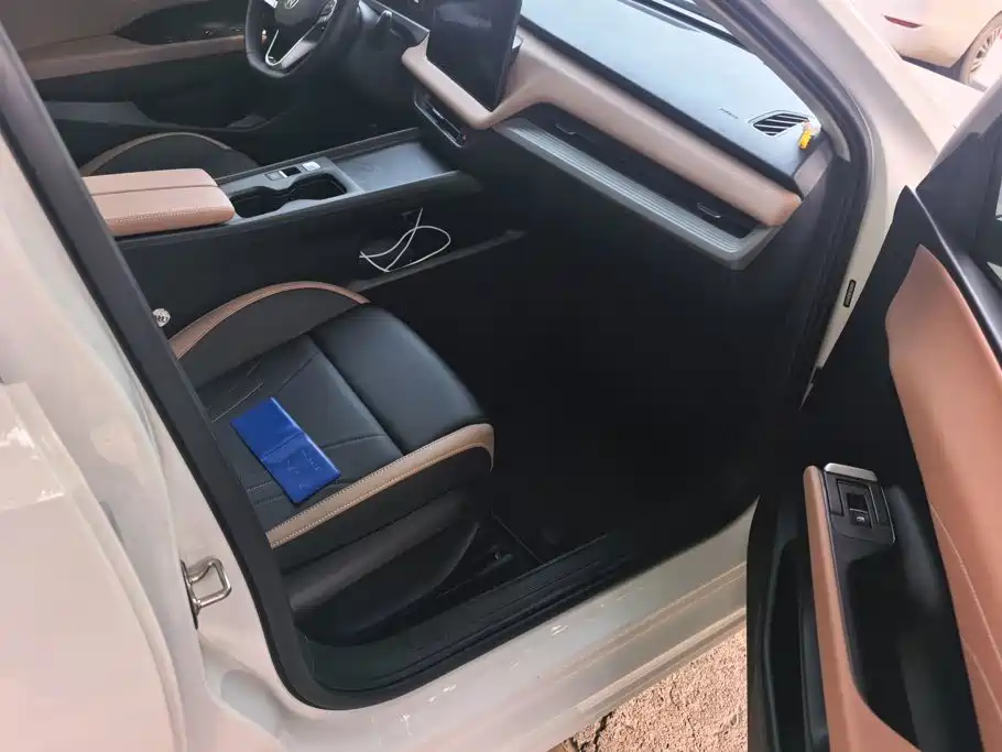 Volkswagen Sagitar — миниатюра 8