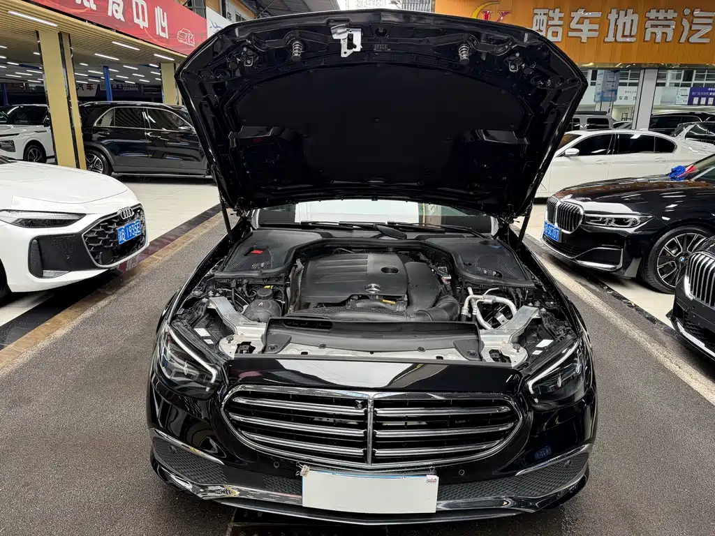 Mercedes-Benz E-Class — миниатюра 28