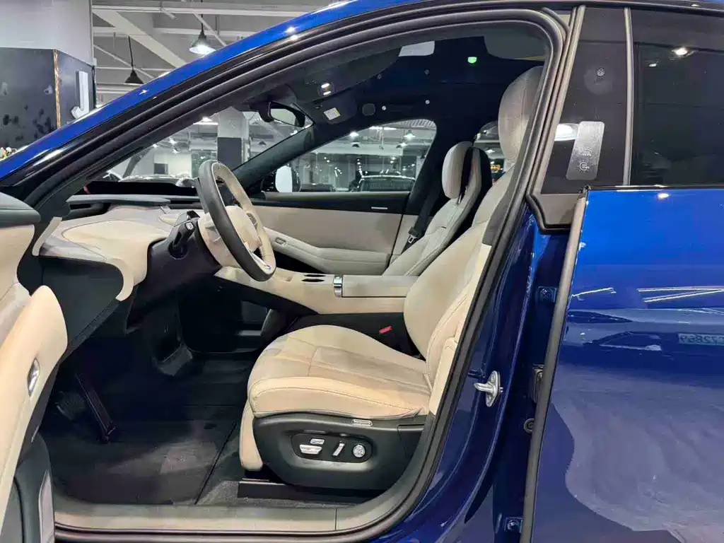 XIAOMI CAR XIAOMI YU7