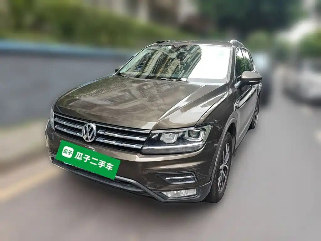 Volkswagen Tiguan L — миниатюра 2