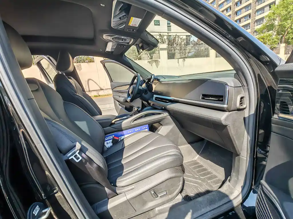 Geely Xingyue L — миниатюра 10