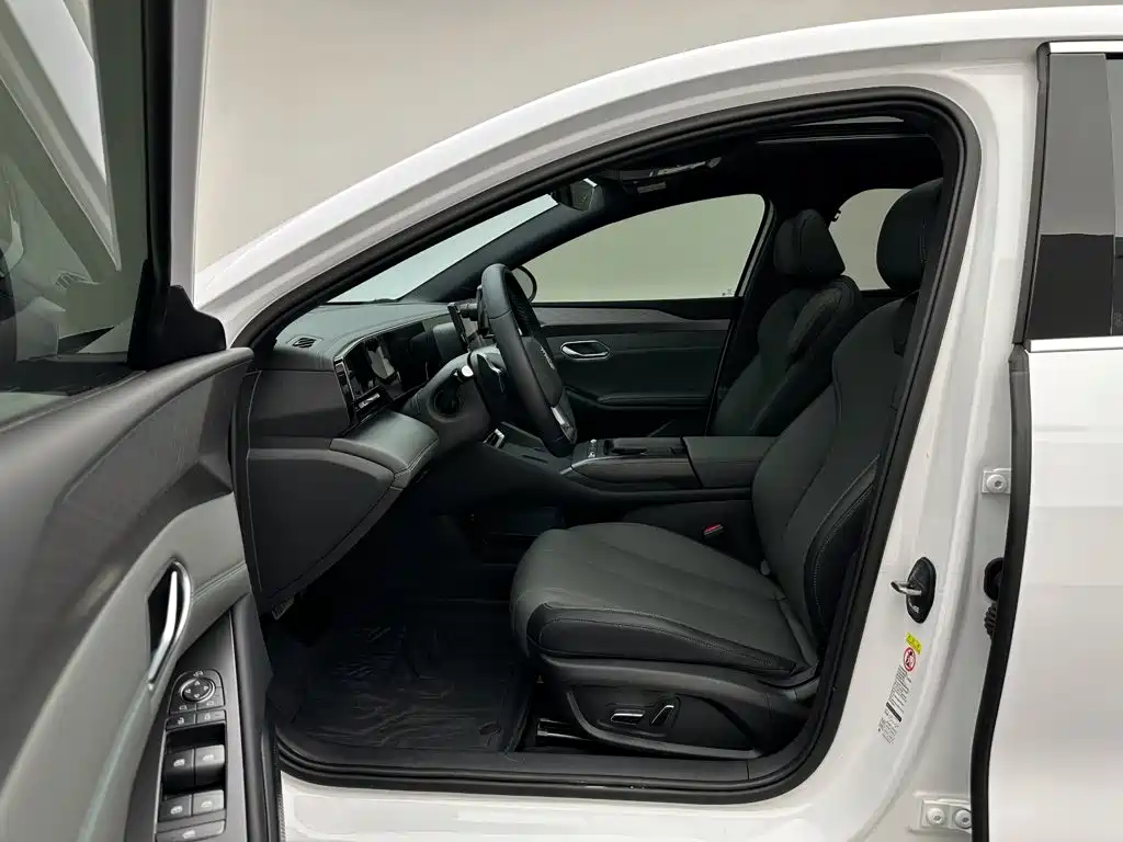BYD Qin L — миниатюра 16