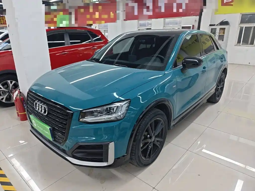 Audi Q2L