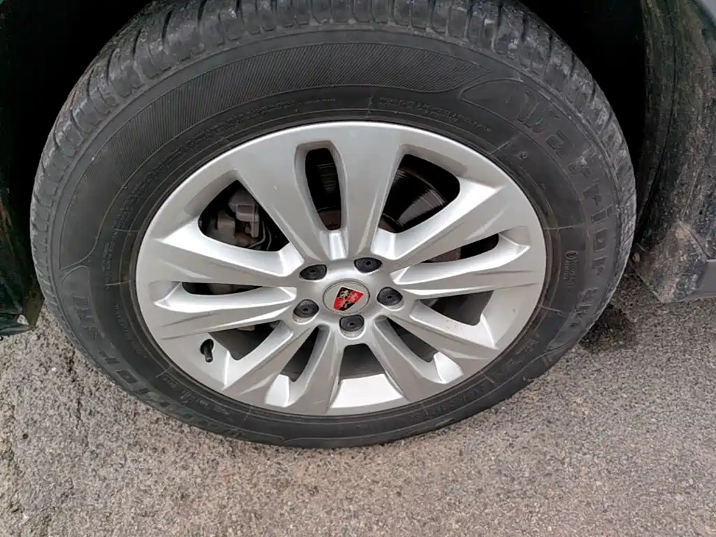 Roewe RX5 — миниатюра 23