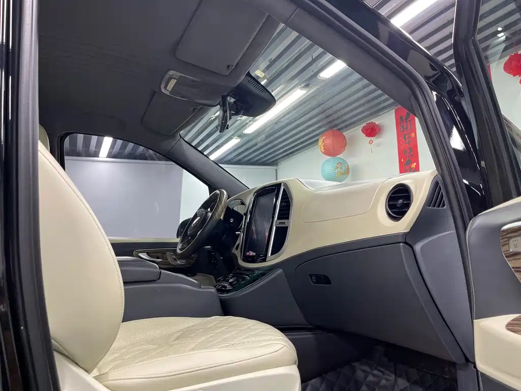 Mercedes-Benz Vito — миниатюра 26