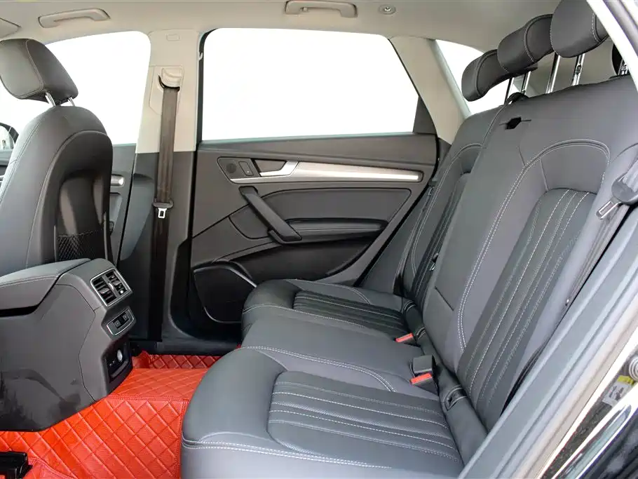 Audi Q5L 2022