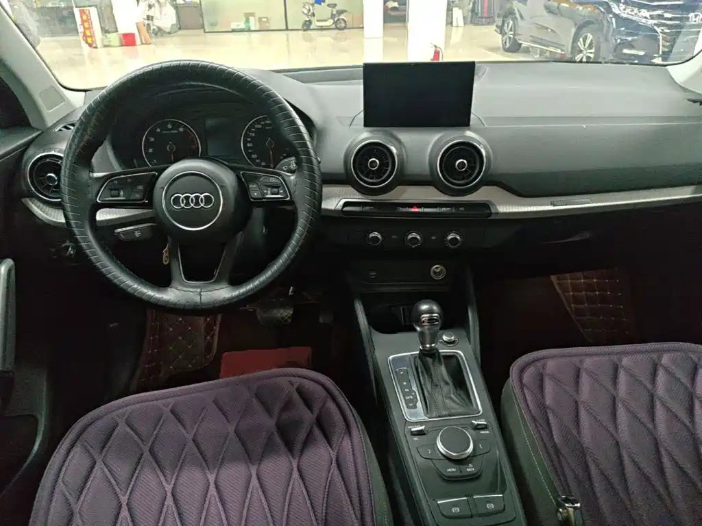 Audi Q2L — миниатюра 10