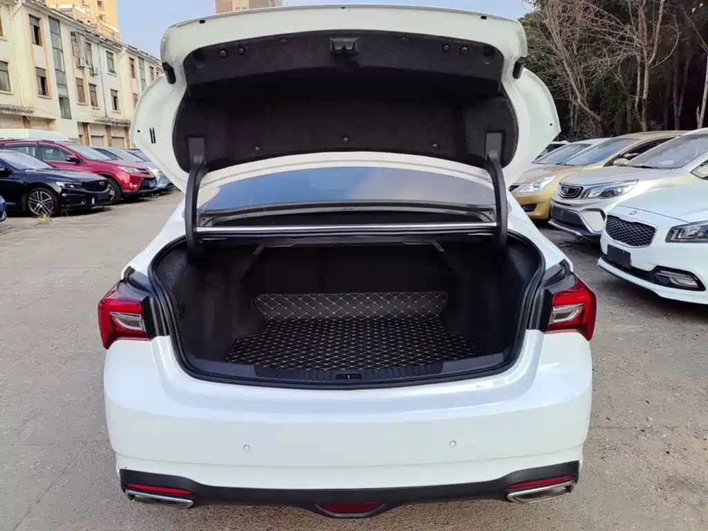 Buick Verano — миниатюра 19