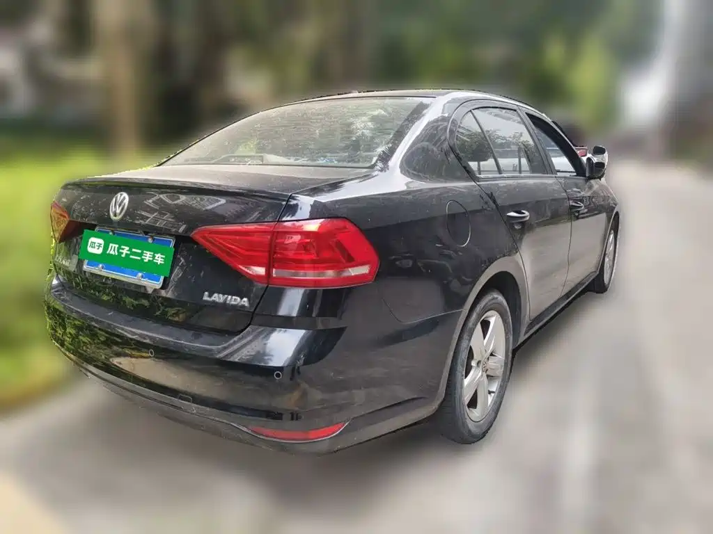 Volkswagen Lavida — миниатюра 6